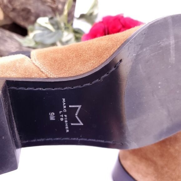 Marc Fisher Suede Leather Ankle Boot Bootie Chelsea Yale Designer Brown Gold Toe - Picture 8 of 9